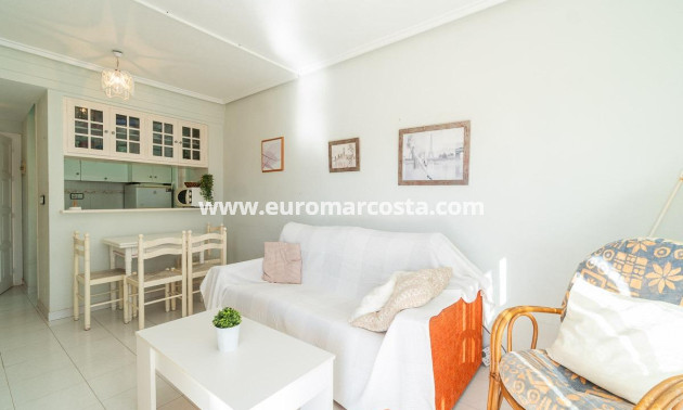 Objekte zum Wiederverkauf - Wohnung - Torrevieja - TORREVIEJA