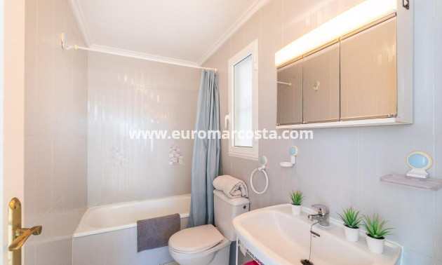 Objekte zum Wiederverkauf - Wohnung - Torrevieja - TORREVIEJA