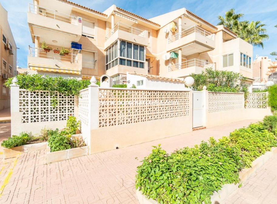 Objekte zum Wiederverkauf - Wohnung - Torrevieja - TORREVIEJA