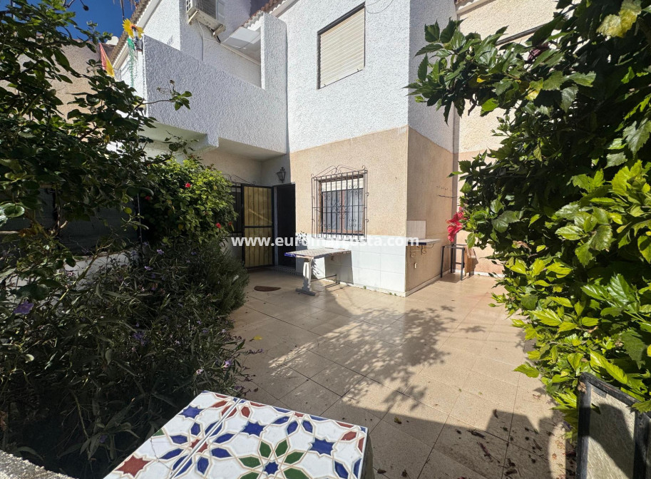 Objekte zum Wiederverkauf - Bungalow - Torrevieja - TORREVIEJA