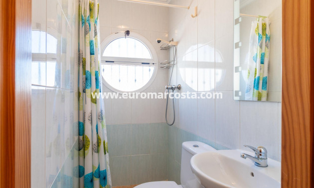 Objekte zum Wiederverkauf - Haus - Orihuela Costa