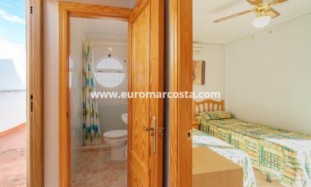 Objekte zum Wiederverkauf - Haus - Orihuela Costa