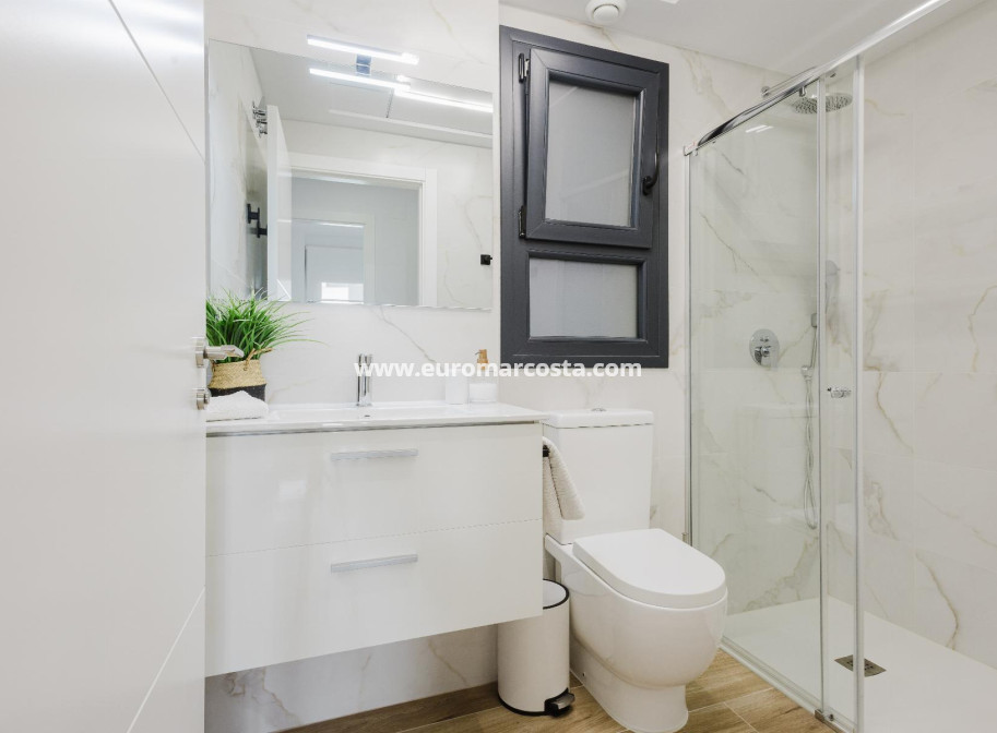 Objekte zum Wiederverkauf - Wohnung - Orihuela Costa - valentino golf III