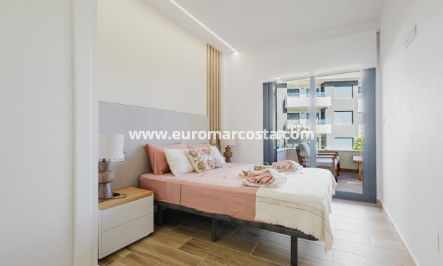 Objekte zum Wiederverkauf - Wohnung - Orihuela Costa - valentino golf III