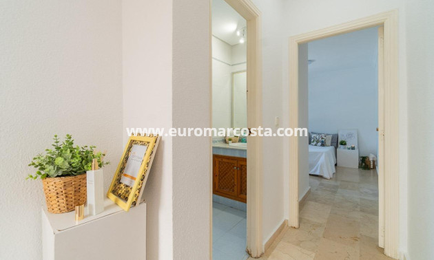 Sale - Villa - Orihuela Costa