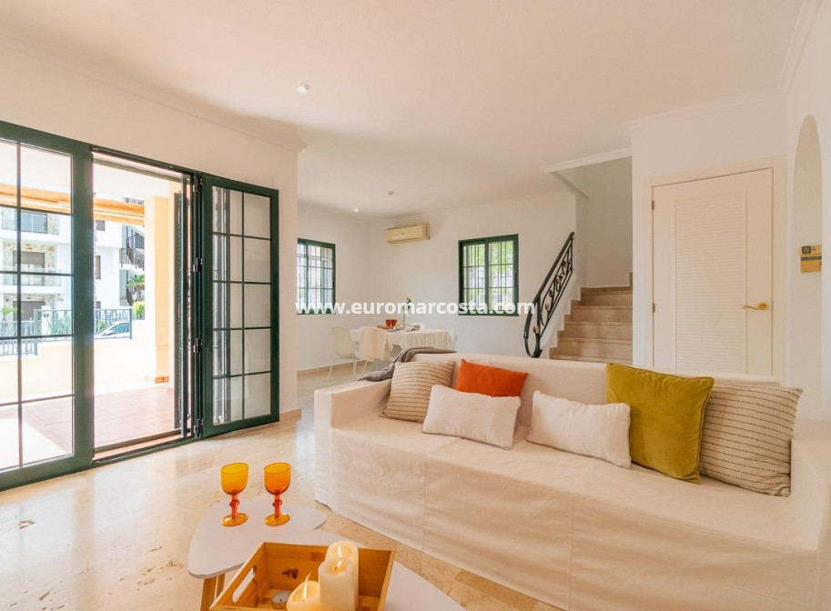 Sale - Villa - Orihuela Costa