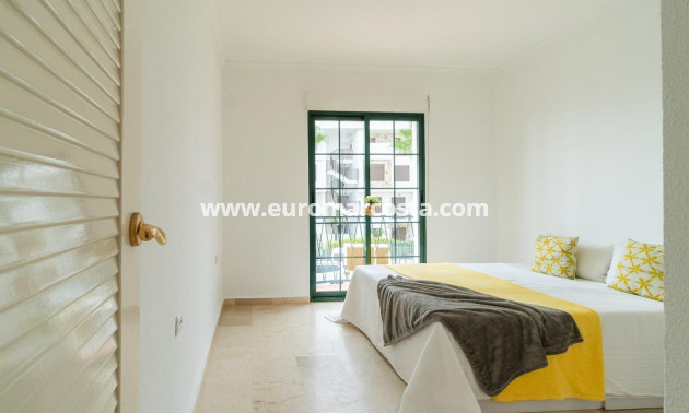 Sale - Villa - Orihuela Costa