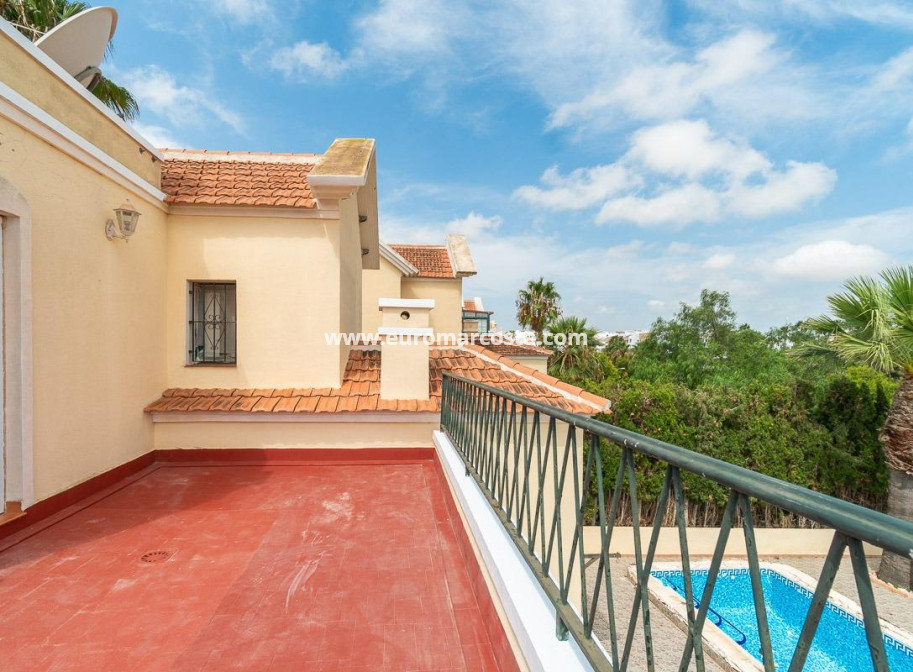 Sale - Villa - Orihuela Costa