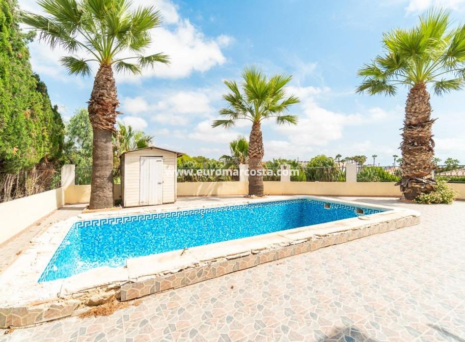 Sale - Villa - Orihuela Costa