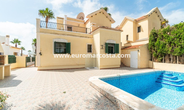 Sale - Villa - Orihuela Costa