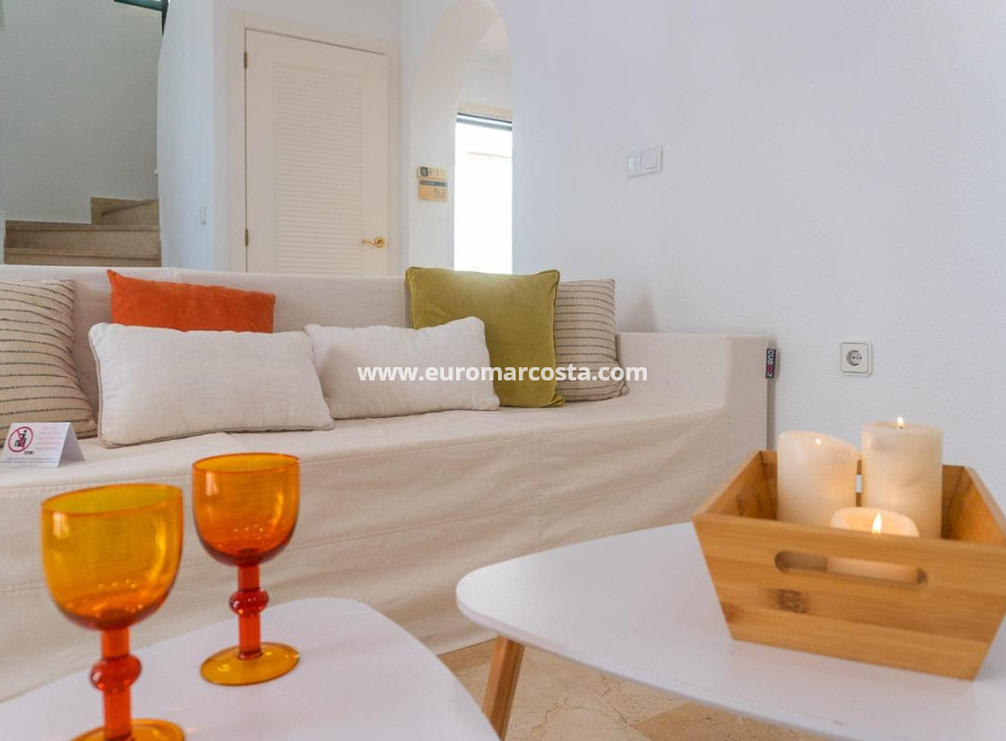 Sale - Villa - Orihuela Costa