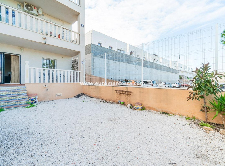 Venta - Apartamento / piso - Orihuela Costa - Lomas de Cabo Roig-Los Dolses