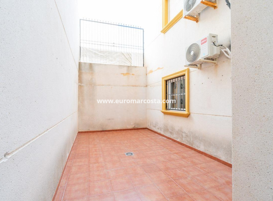 Venta - Apartamento / piso - Orihuela Costa - Lomas de Cabo Roig-Los Dolses