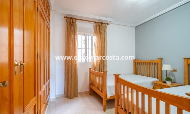 Venta - Apartamento / piso - Orihuela Costa - Lomas de Cabo Roig-Los Dolses