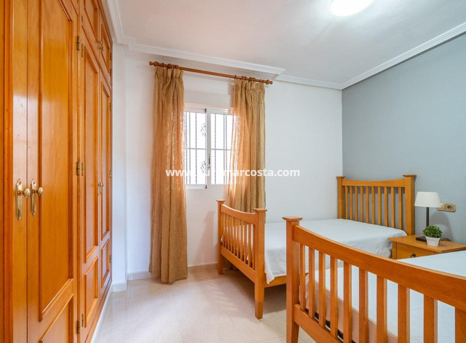 Venta - Apartamento / piso - Orihuela Costa - Lomas de Cabo Roig-Los Dolses