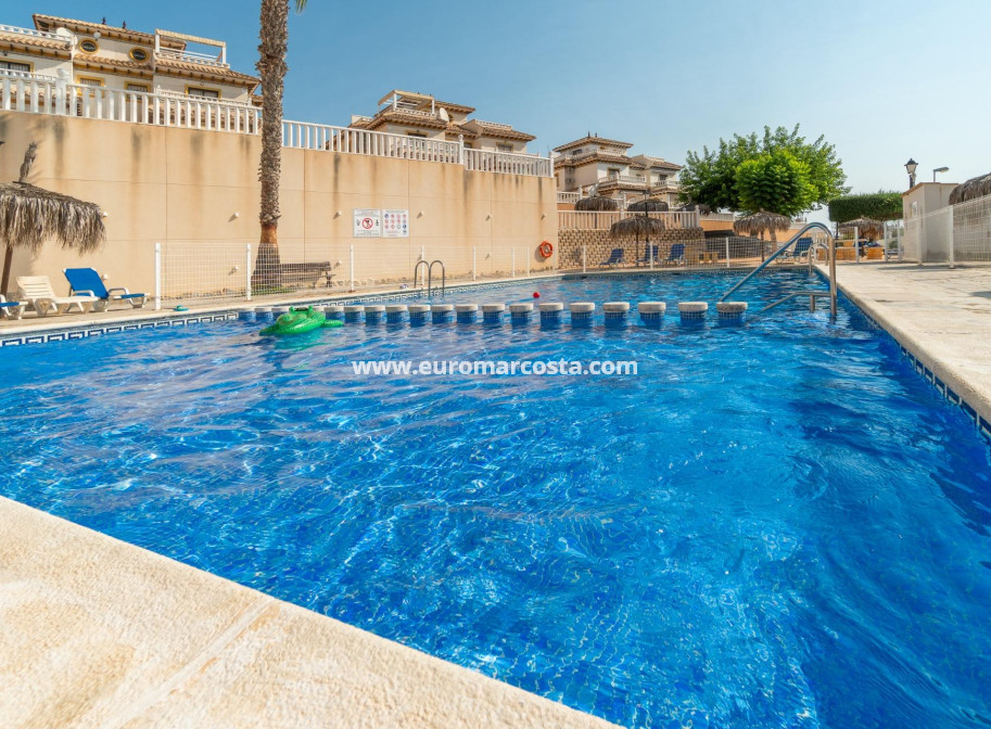 Venta - Apartamento / piso - Orihuela Costa - Lomas de Cabo Roig-Los Dolses