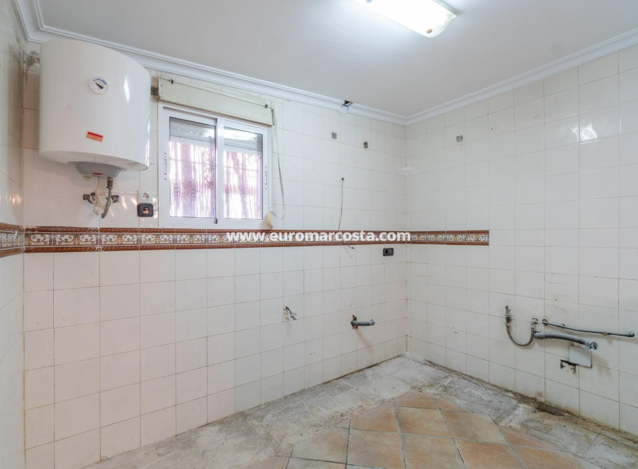 Venta - Villa - Torrevieja - TORREVIEJA