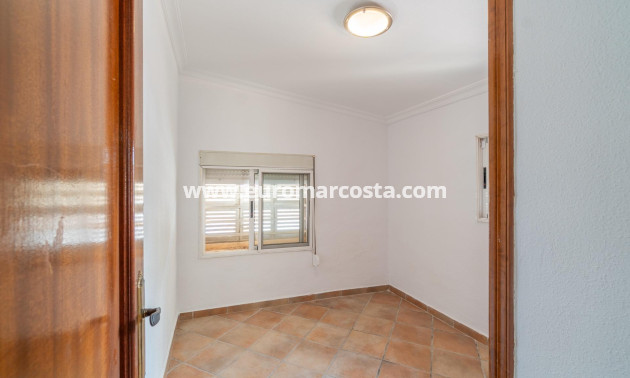 Venta - Villa - Torrevieja - TORREVIEJA