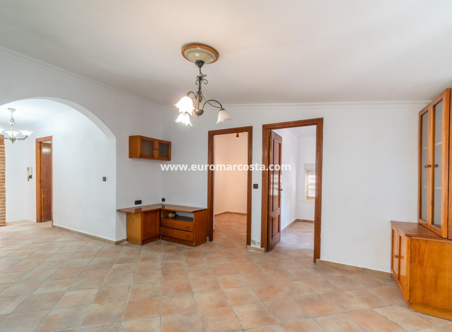 Venta - Villa - Torrevieja - TORREVIEJA