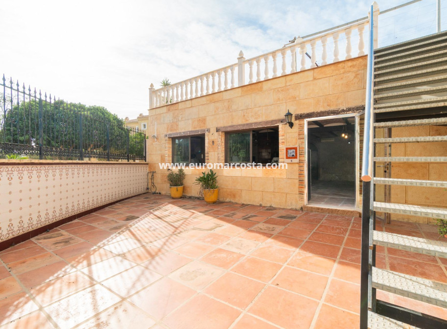 Venta - Villa - Torrevieja - TORREVIEJA