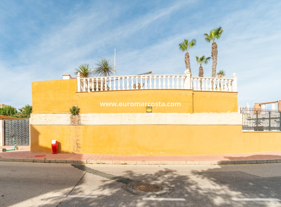 Venta - Villa - Torrevieja - TORREVIEJA
