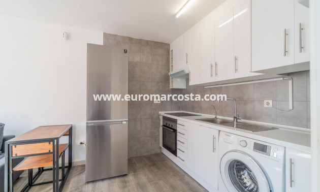 Objekte zum Wiederverkauf - Bungalow - Torrevieja - TORREVIEJA