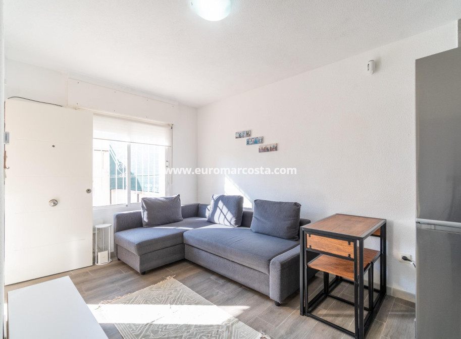 Objekte zum Wiederverkauf - Bungalow - Torrevieja - TORREVIEJA