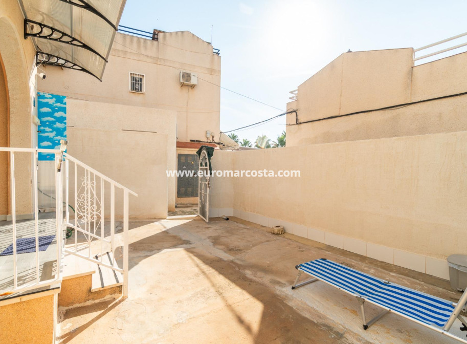 Objekte zum Wiederverkauf - Bungalow - Torrevieja - TORREVIEJA