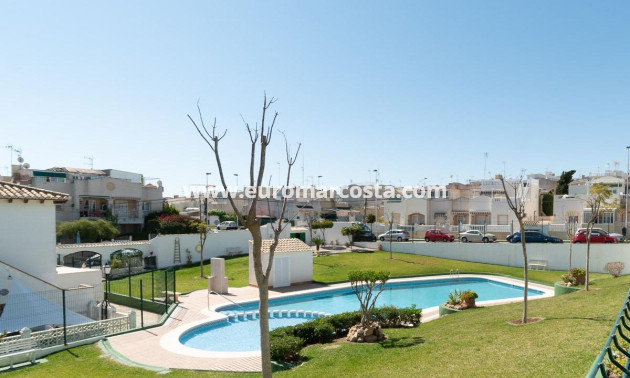 Objekte zum Wiederverkauf - Bungalow - Torrevieja - TORREVIEJA