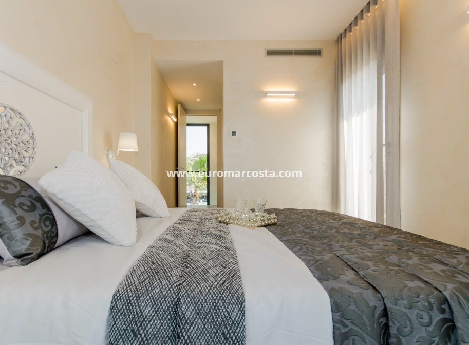 New Build - Villa - Orihuela Costa