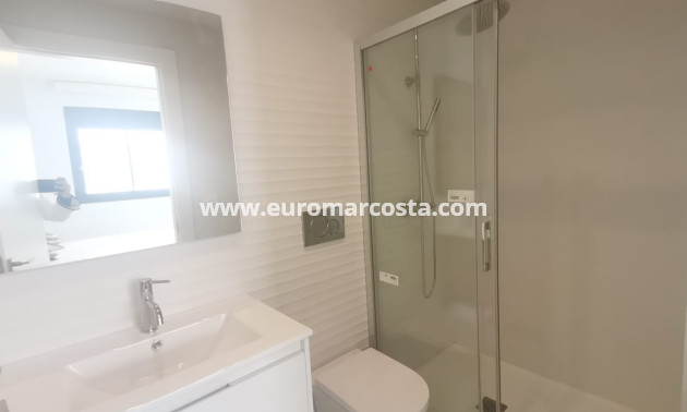 Neubauten - Wohnung - Torrevieja - TORREVIEJA