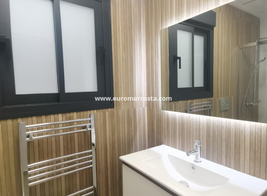 Nueva construcción  - Apartamento / piso - Torrevieja - TORREVIEJA