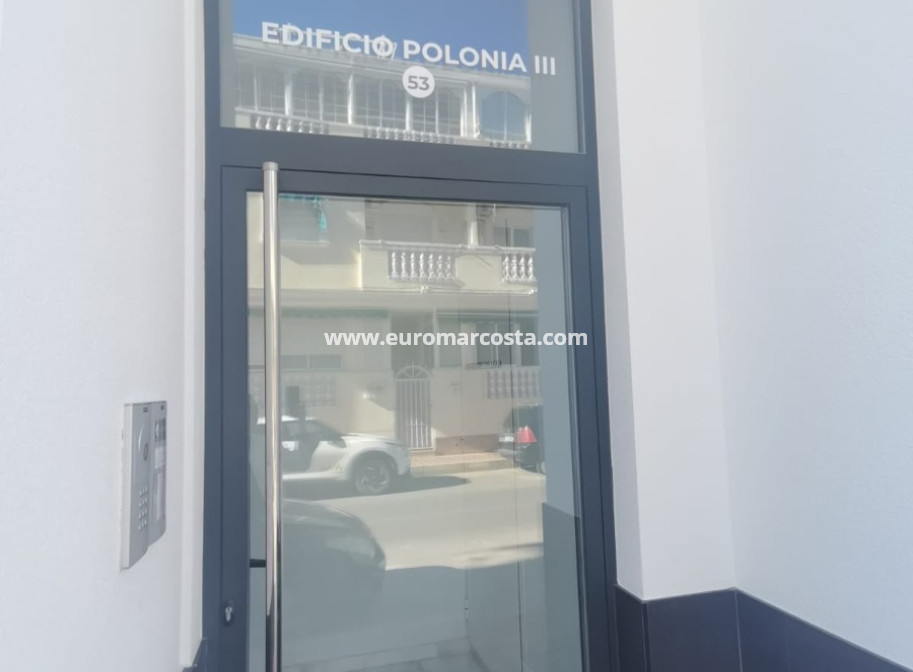 Sale - Apartment / flat - Torrevieja - TORREVIEJA