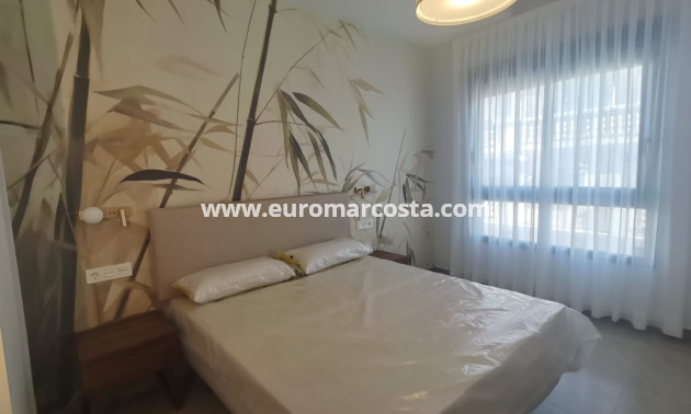 Sale - Apartment / flat - Torrevieja - TORREVIEJA