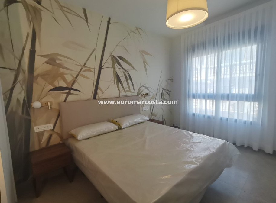 Sale - Apartment / flat - Torrevieja - TORREVIEJA