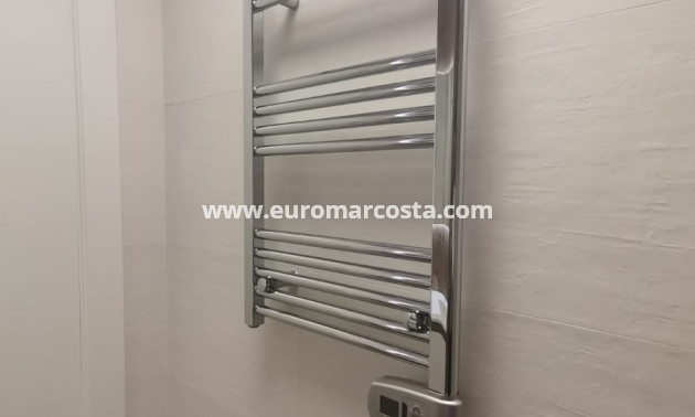 Sale - Apartment / flat - Torrevieja - TORREVIEJA