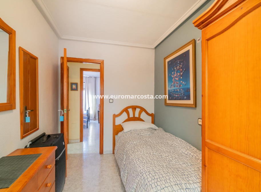 Venta - Adosado - Torrevieja - TORREVIEJA