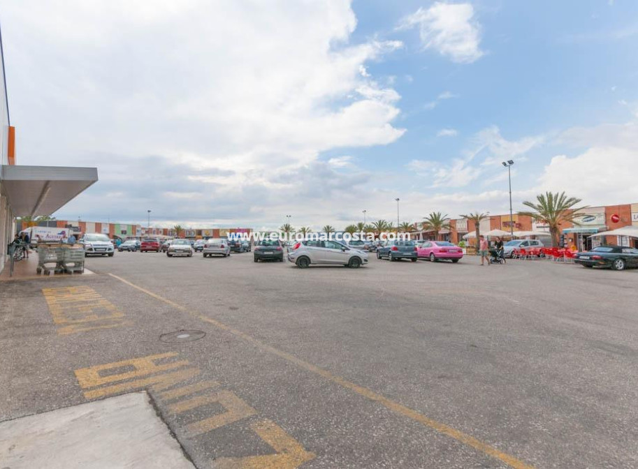 Long time Rental - Commercial - San Fulgencio