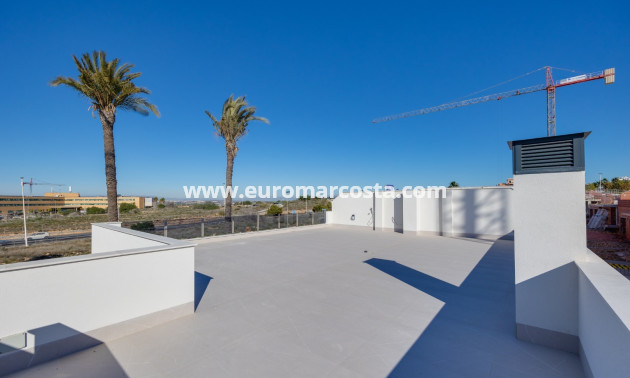 Neubauten - Villa freitstehend - Torrevieja - TORREVIEJA