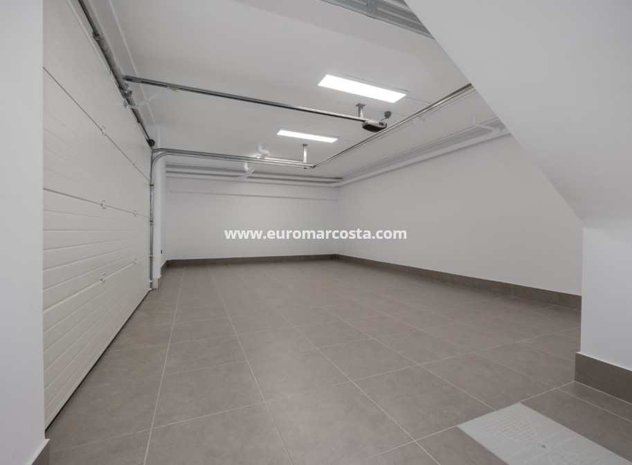 Neubauten - Villa freitstehend - Torrevieja - TORREVIEJA