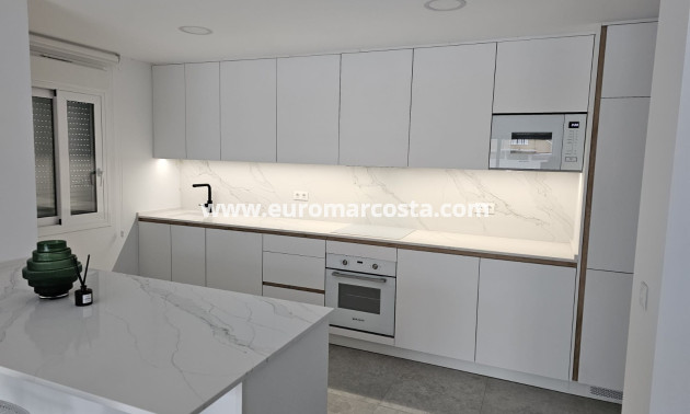 Sale - Apartment / flat - Torrevieja - TORREVIEJA