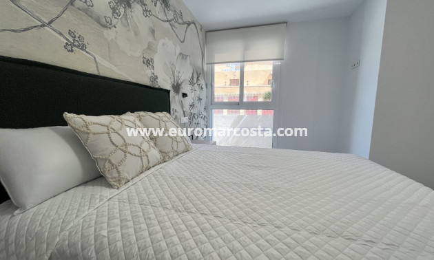 Sale - Apartment / flat - Torrevieja - TORREVIEJA