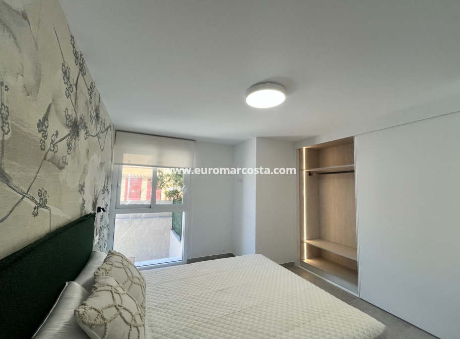 Sale - Apartment / flat - Torrevieja - TORREVIEJA