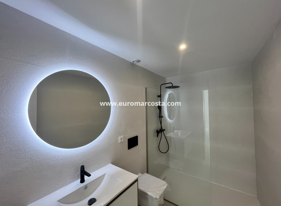 Sale - Apartment / flat - Torrevieja - TORREVIEJA