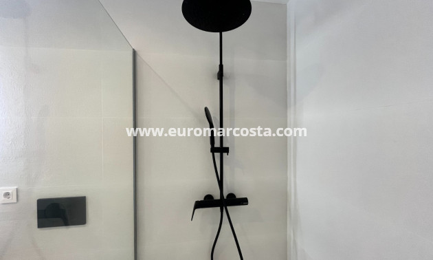 Sale - Apartment / flat - Torrevieja - TORREVIEJA