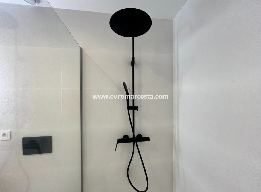 Sale - Apartment / flat - Torrevieja - TORREVIEJA