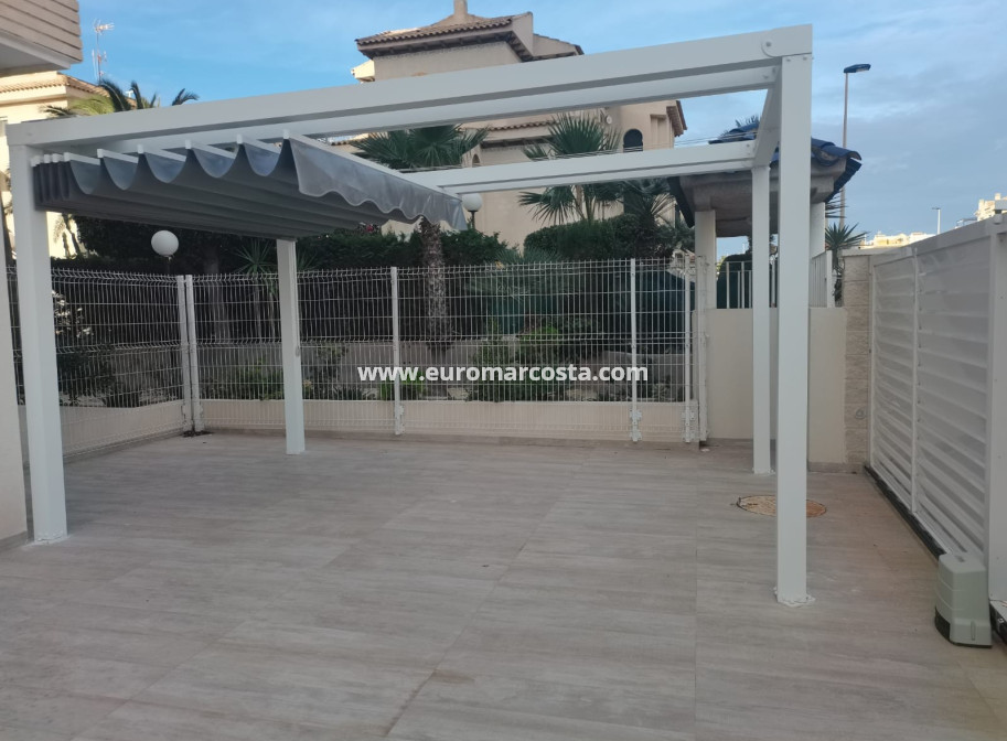 Sale - Apartment / flat - Torrevieja - TORREVIEJA