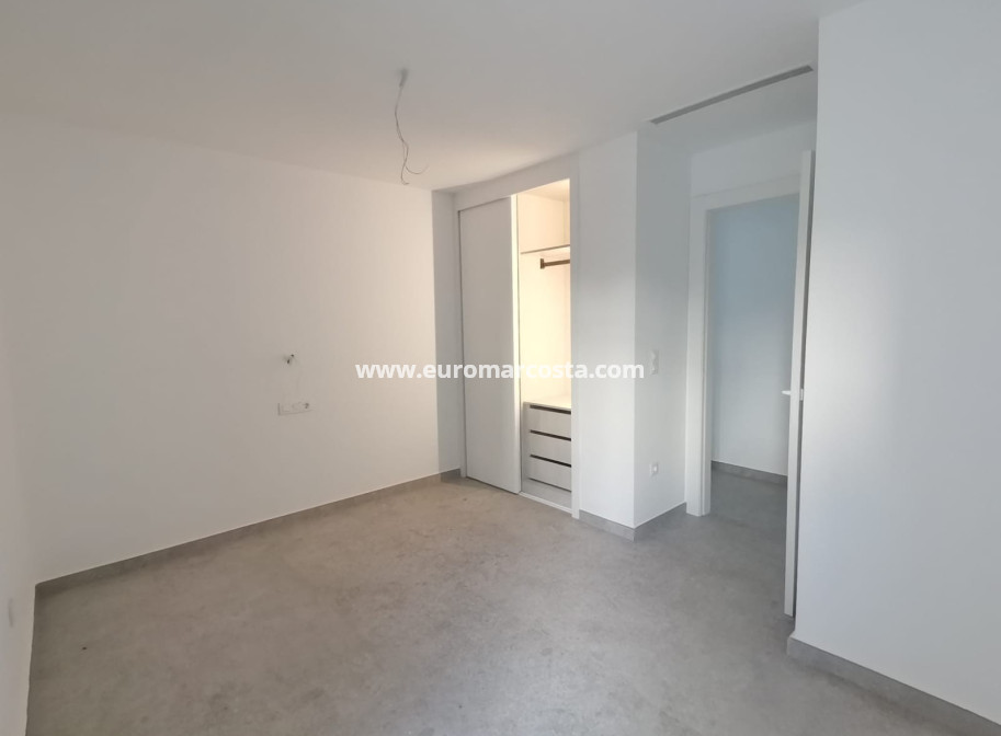 Sale - Apartment / flat - Torrevieja - TORREVIEJA