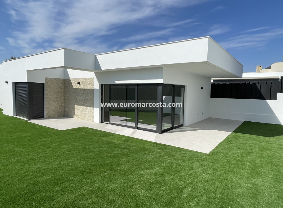 New Build - detached - Molina de Segura