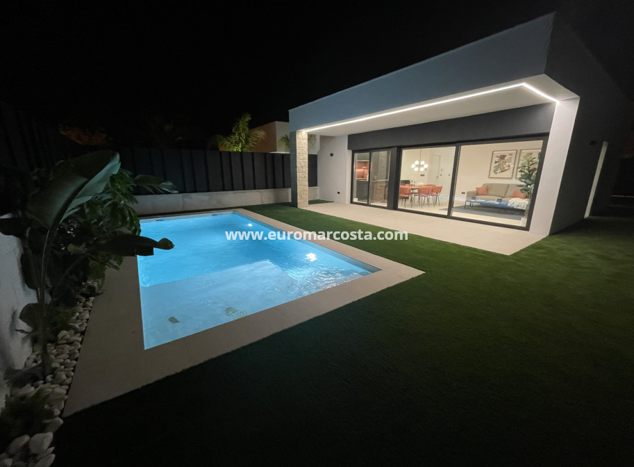 New Build - detached - Molina de Segura